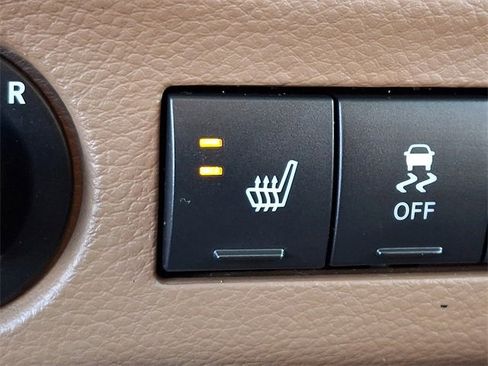 Used 2017 Jeep Wrangler Unlimited Sahara w/ Connectivity Group image 24