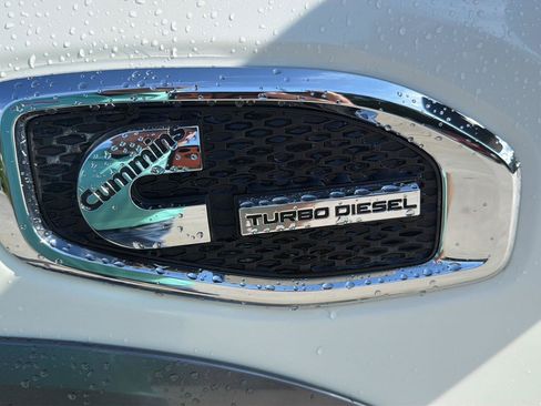 Used 2017 Nissan Titan PRO-4X AWD/4WD image 9