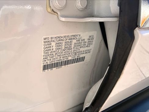 Used 2024 Acura MDX SH-AWD w/ Technology Package image 34