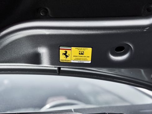 Used 2018 Ferrari GTC4Lusso image 20