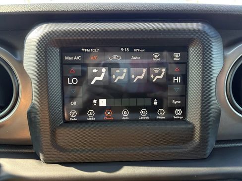Used 2021 Jeep Gladiator Sport AWD/4WD image 28