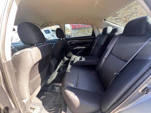 Used 2017 Nissan Altima 2.5 SR w/ Midnight Edition Package image 15