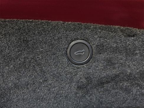 Used 2023 Tesla Model X Plaid image 33