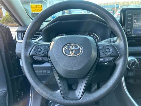 Certified 2022 Toyota RAV4 XLE w/ Convenience Package AWD/4WD image 15