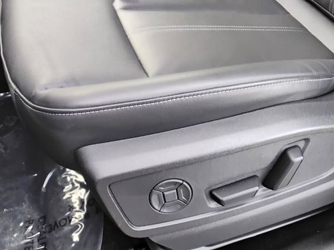 Certified 2025 Audi Q5 Premium Plus w/ Premium Plus image 18