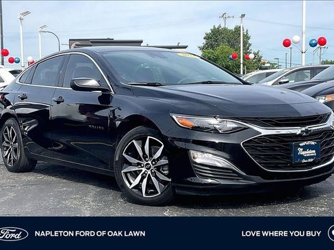 Used 2024 Chevrolet Malibu RS FWD image 1