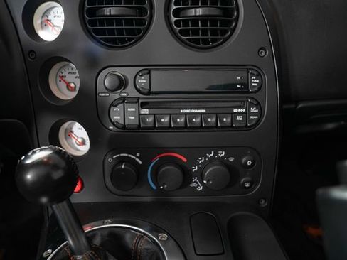 Used 2005 Dodge Viper SRT-10 w/ Copperhead Edition Group RWD image 21