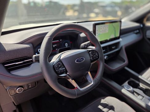 New 2026 Ford Explorer ST-Line w/ ST-Line Street Pack RWD image 17