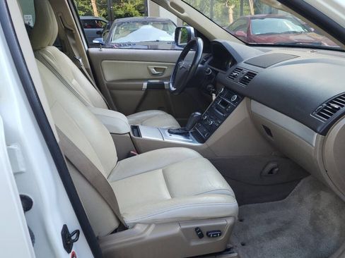 Used 2014 Volvo XC90 3.2 w/ Climate Package AWD/4WD image 8