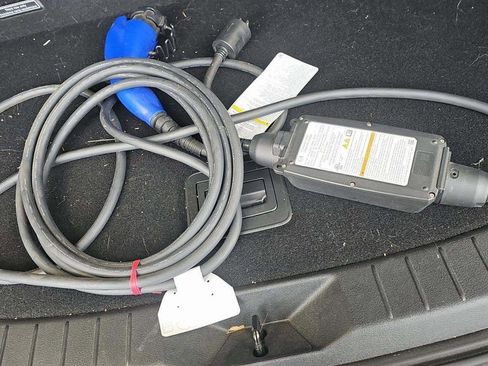 Used 2024 MAZDA CX-90 Plug-In Hybrid w/ Preferred image 18