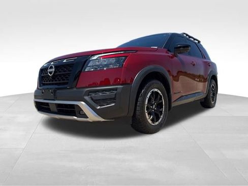 Used 2025 Nissan Pathfinder Rock Creek AWD/4WD image 5