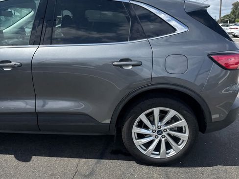 Used 2021 Ford Escape Titanium w/ Titanium Elite Package AWD/4WD image 3