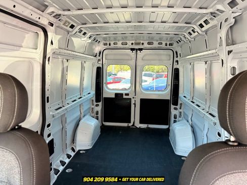 Used 2023 RAM ProMaster 2500 FWD image 23