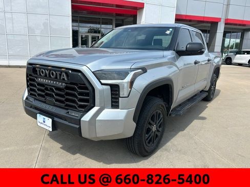 Used 2023 Toyota Tundra SR5 w/ SR5 Convenience Package AWD/4WD image 2