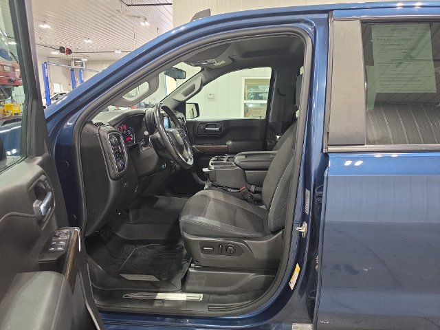 Used 2019 Chevrolet Silverado 1500 LT w/ All-Star Edition AWD/4WD image 21