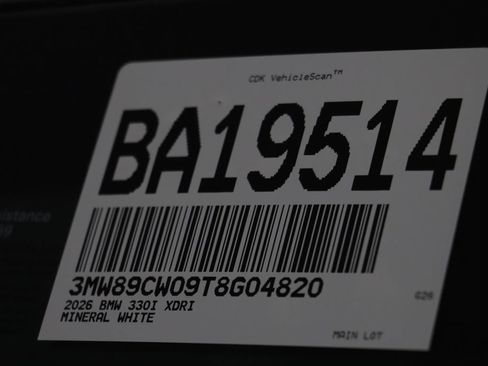 Used 2026 BMW 330i xDrive Sedan AWD/4WD image 24