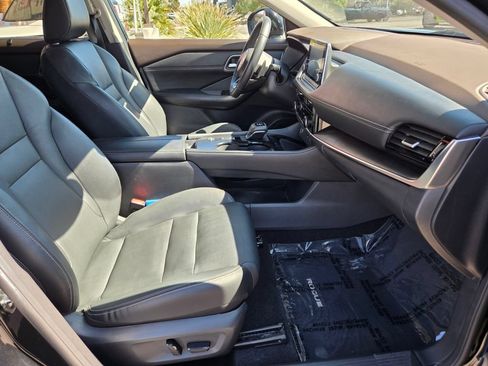 Certified 2021 Nissan Rogue SL FWD image 19