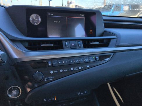 Used 2019 Lexus ES 350 image 25