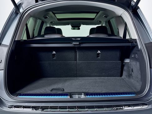 New 2026 Mercedes-Benz GLS 450 4MATIC image 23