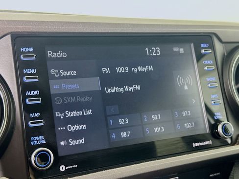 Used 2021 Toyota Tacoma SR5 AWD/4WD image 28
