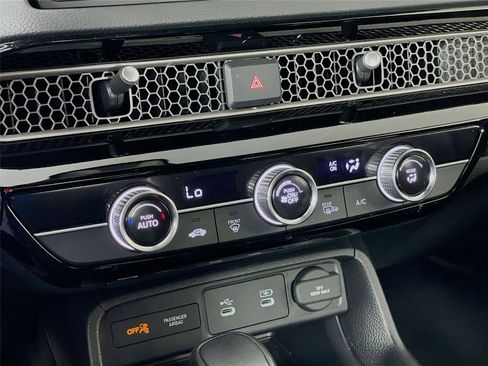 Used 2025 Honda Civic Sport image 18