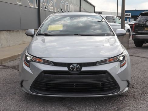 Used 2024 Toyota Corolla LE FWD image 2