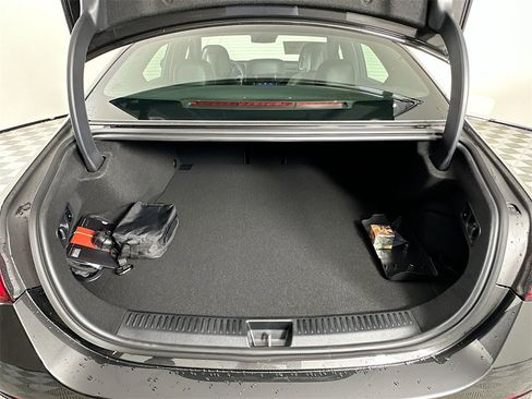 New 2026 Mercedes-Benz E 53 AMG e 4MATIC Sedan image 28