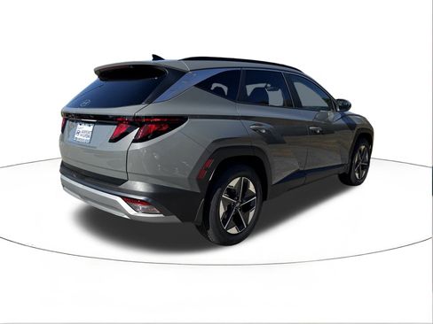 New 2026 Hyundai Tucson SEL image 3