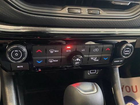 New 2026 Jeep Compass Limited image 20