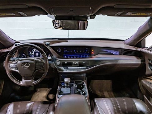 Used 2019 Lexus LS 500 image 37