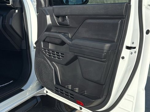 Used 2024 Toyota Tacoma SR image 30