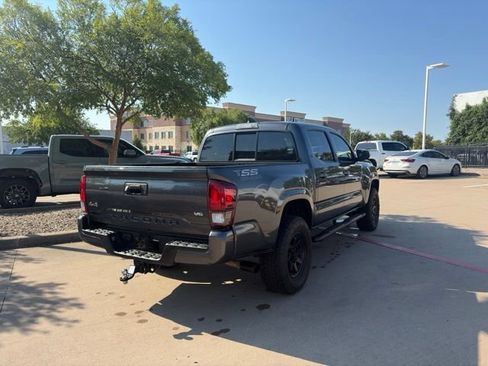 Used 2023 Toyota Tacoma SR AWD/4WD image 5