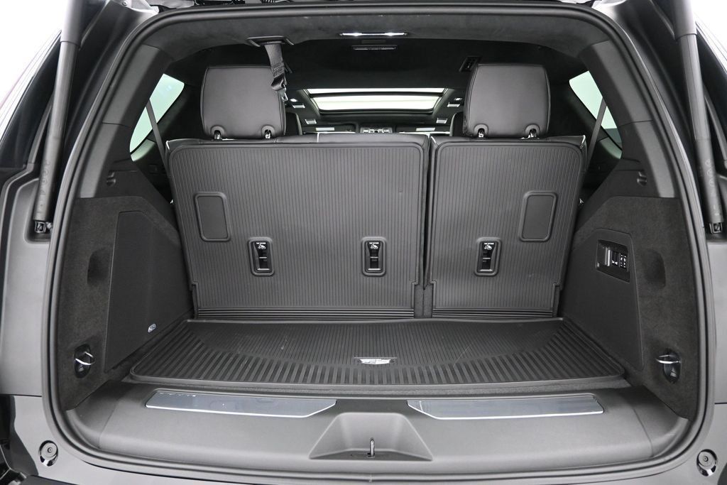 Certified 2026 Cadillac Escalade V w/ LPO, Floor Liner Package AWD/4WD image 36