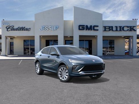 New 2025 Buick Envista Avenir image 1