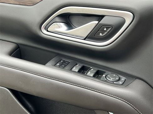 Used 2021 Chevrolet Tahoe Z71 image 33