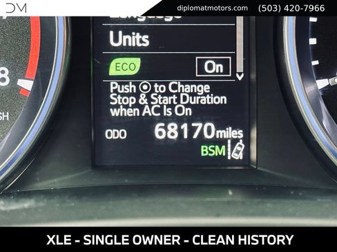 Used 2018 Toyota Highlander XLE AWD/4WD image 32
