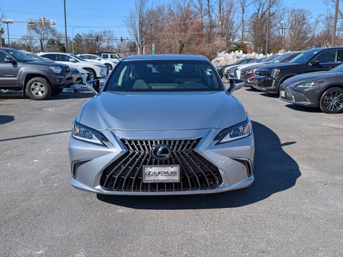 Certified 2023 Lexus ES 350 w/ Premium Package image 8