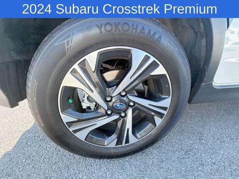 Used 2024 Subaru Crosstrek 2.5i Limited AWD/4WD image 8