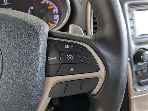 Used 2014 Jeep Grand Cherokee Laredo w/ Quick Order Package 23E AWD/4WD image 11