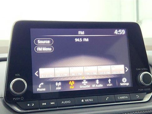 Used 2023 Nissan Rogue SV image 36