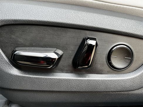 Used 2025 Lexus TX 350 350 Premium w/Pano-Roof/Tech P image 24