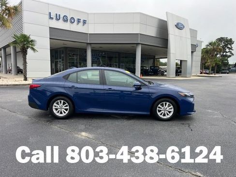 Used 2025 Toyota Camry LE FWD image 2