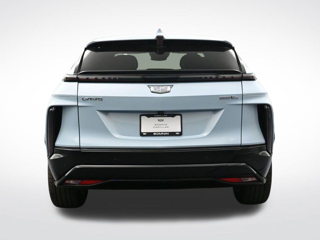 Used 2025 Cadillac Lyriq Sport AWD/4WD image 4
