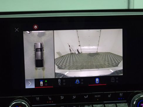 Used 2024 GMC Canyon Denali w/ LPO, Denali Black Edition image 6