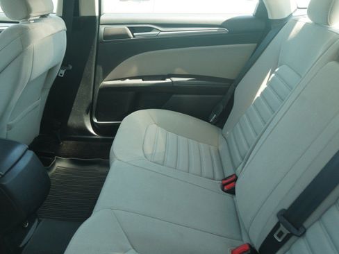 Used 2017 Ford Fusion S FWD image 10