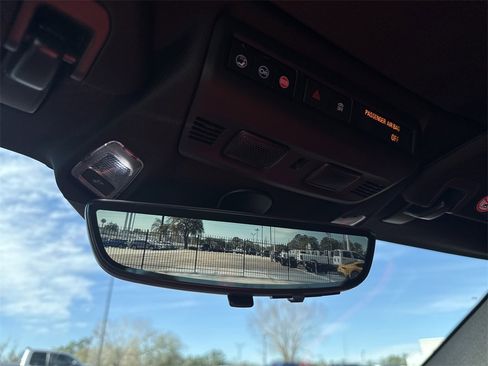 Used 2023 Chevrolet Corvette Stingray w/ Z51 Performance Package image 20