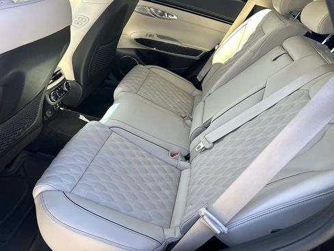 Used 2025 Genesis GV70 3.5T Sport w/ Sport Prestige Package AWD/4WD image 21