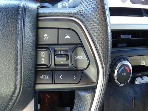 Used 2024 Toyota Tacoma TRD Off-Road image 22