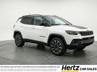 Used 2025 Jeep Compass Trailhawk video 1