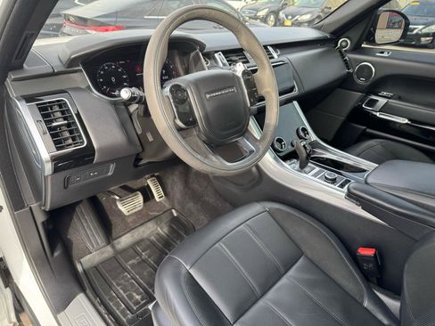 Used 2021 Land Rover Range Rover Sport HST image 21